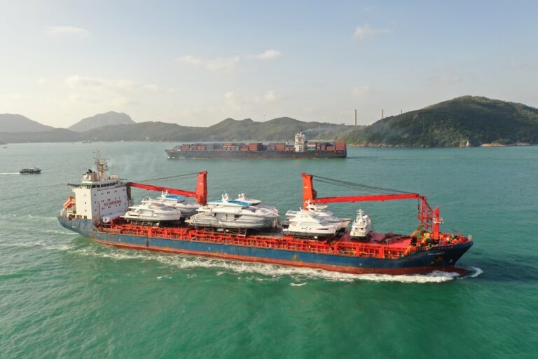 How to Prepare a Yacht for Transport