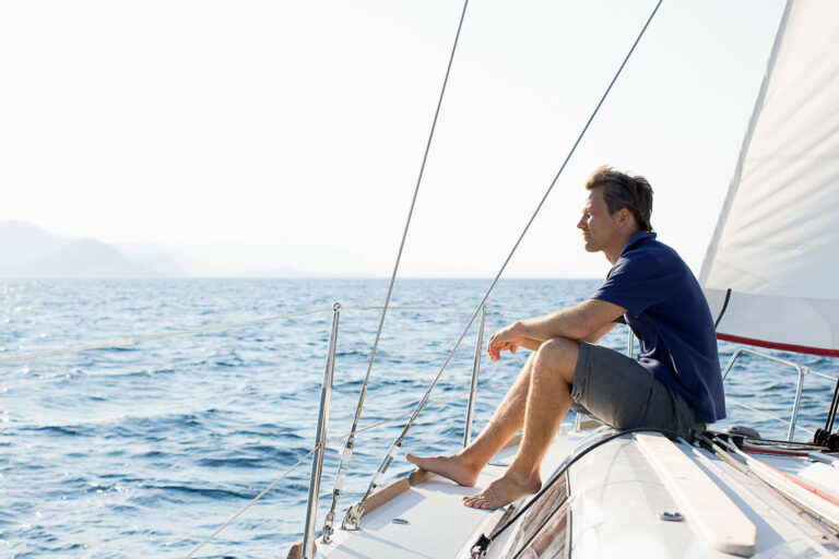 What is the Difference between a Boat and Yacht: Yacht vs. Boat Transport