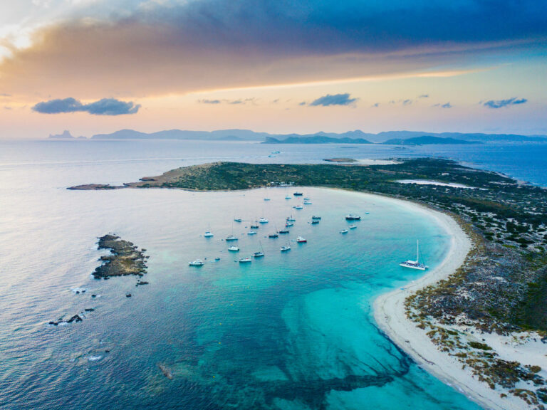 Why Are Yacht Transport Services So Specialized?