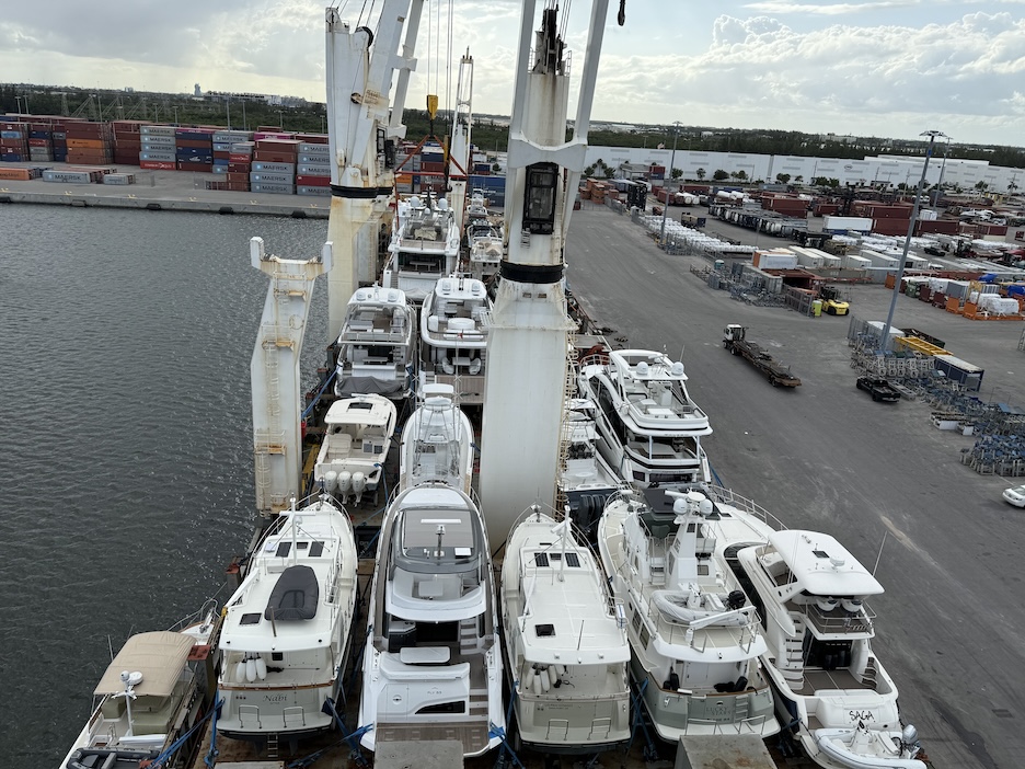 Cross Chartering Leads Historic Westbound Transport To Victoria